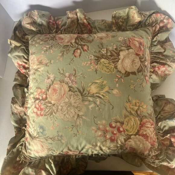Vintage Ralph Lauren Charlotte Floral Throw Pillows (2) Cottage Core Green Pink - Picture 2 of 5